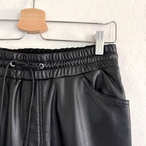 Express Black Faux Vegan Leather Jogger Pull On Pants Size Small - Picture 6 of 11